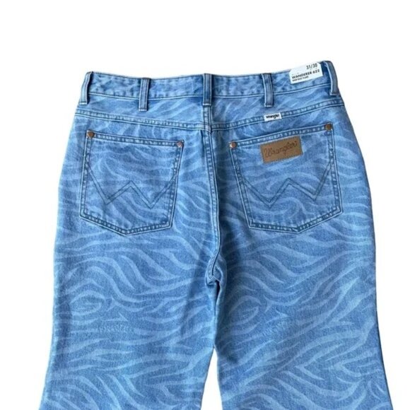 🌀 Wrangler Flare Jeans 31x30 | Zebra Print Raw Hem Y2K Retro Denim Vibes - Picture 8 of 9